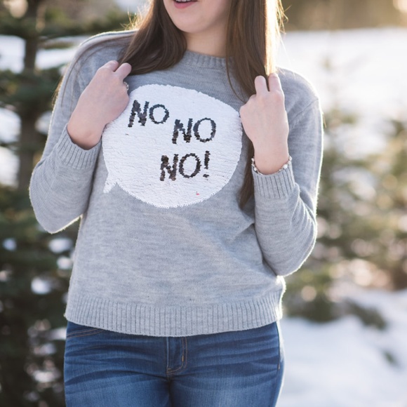 H & M | Ho Ho Ho | Christmas | Sequins Sweater | Holiday - Picture 4 of 5